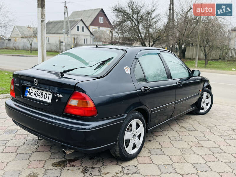 Хэтчбек Honda Civic 1996 в Новомосковске