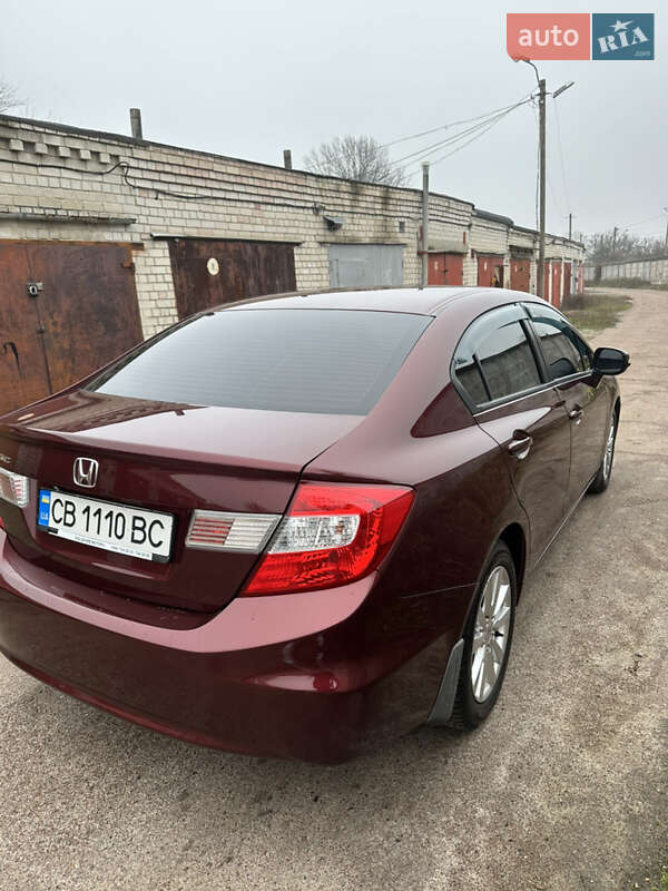 Седан Honda Civic 2012 в Чернігові