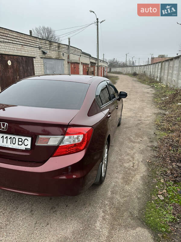Седан Honda Civic 2012 в Чернігові