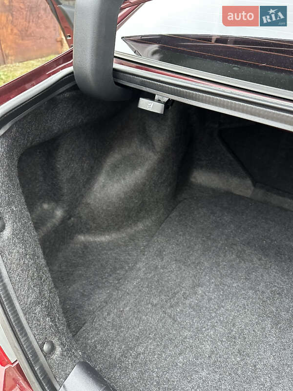 Седан Honda Civic 2012 в Чернігові