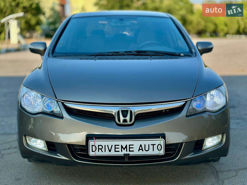 Седан Honda Civic 2006 в Дніпрі