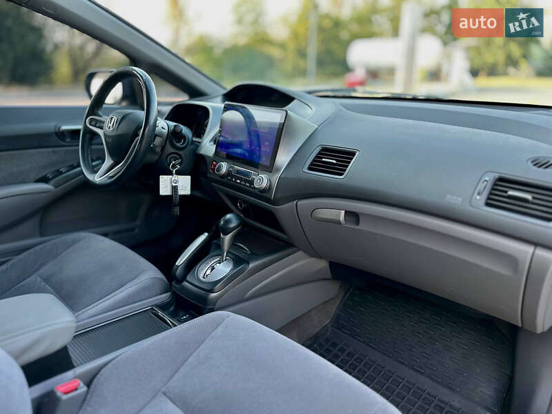 Седан Honda Civic 2006 в Дніпрі