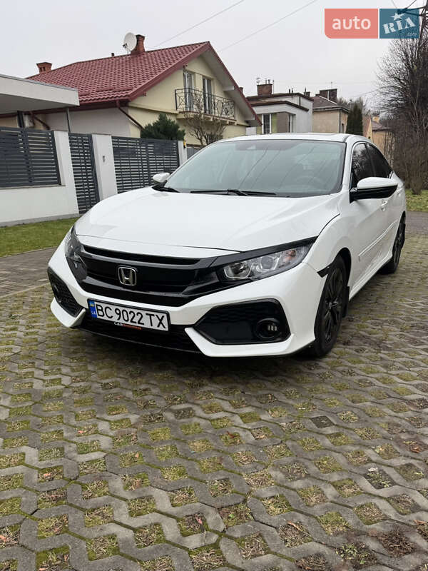 Хэтчбек Honda Civic 2019 в Львове