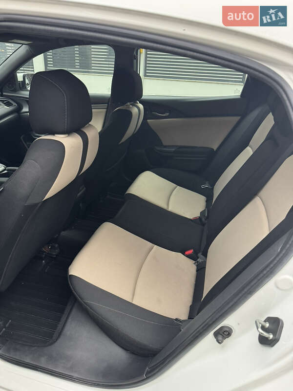 Хэтчбек Honda Civic 2019 в Львове