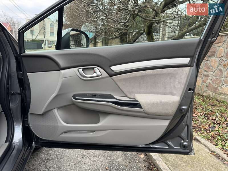Седан Honda Civic 2012 в Киеве фото 36 Седан Honda Civic 2012 в Киеве