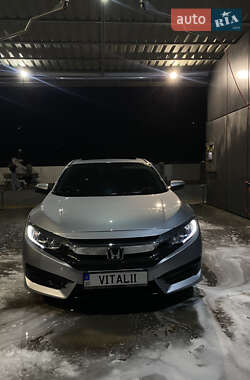 Седан Honda Civic 2017 в Гусятині