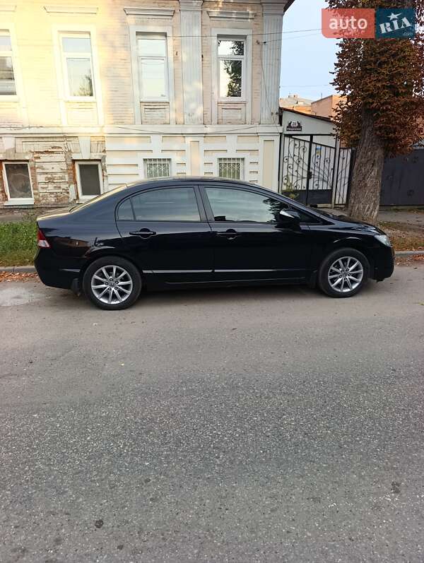 Седан Honda Civic 2008 в Полтаве