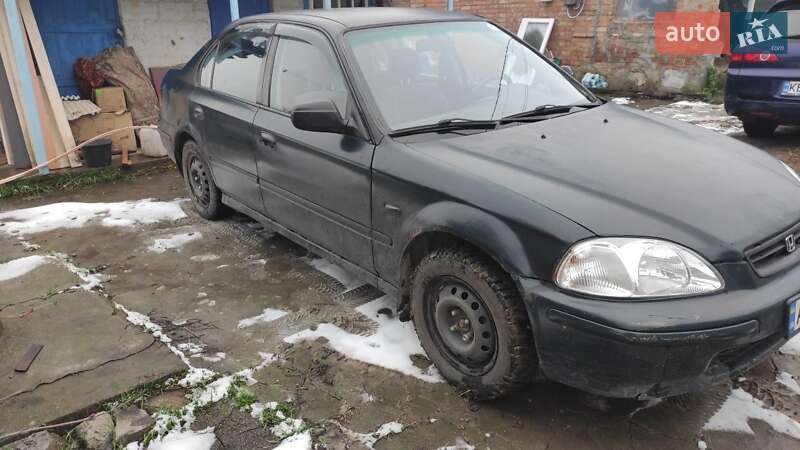 Седан Honda Civic 1996 в Кам'янському фото Седан Honda Civic 1996 в Кам'янському