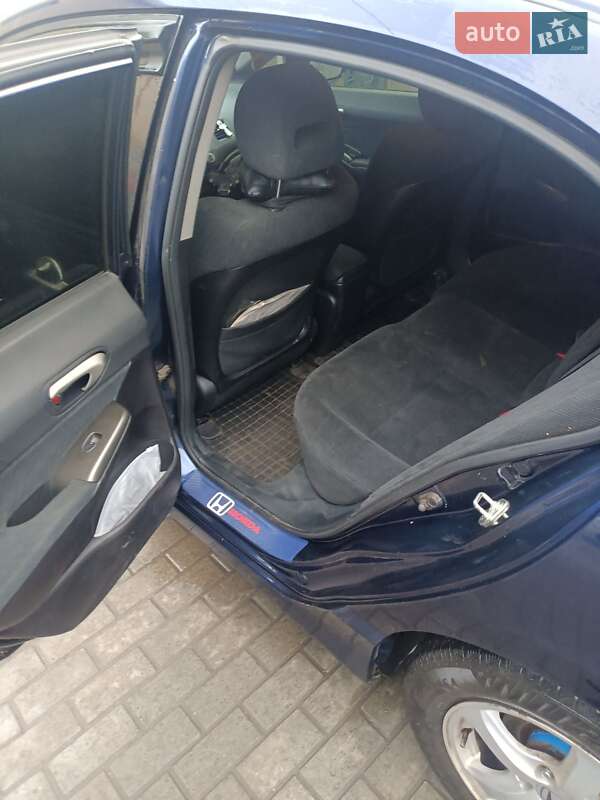 Седан Honda Civic 2009 в Дніпрі