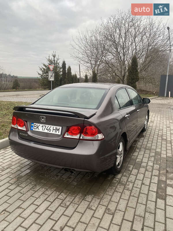 Седан Honda Civic 2009 в Здолбуніві