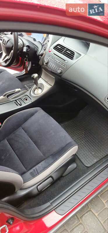 Хетчбек Honda Civic 2006 в Ковелі фото 6 Хетчбек Honda Civic 2006 в Ковелі
