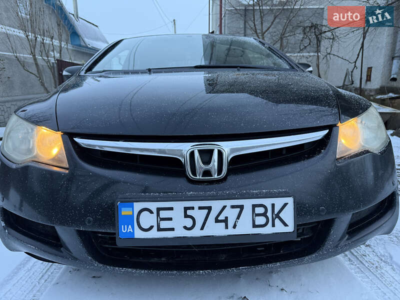 Седан Honda Civic 2007 в Кицмани