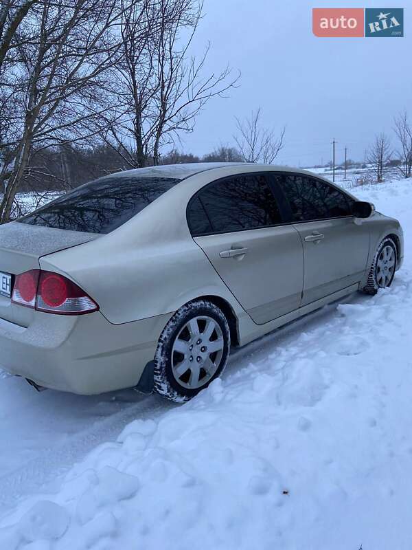 Седан Honda Civic 2008 в Новых Санжарах