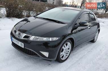 Хэтчбек Honda Civic 2010 в Харькове