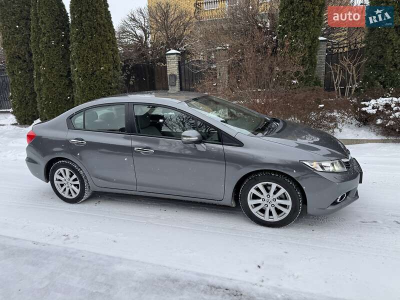 Седан Honda Civic 2012 в Киеве фото 6 Седан Honda Civic 2012 в Киеве