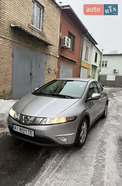 Хэтчбек Honda Civic 2007 в Киеве