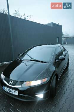 Хэтчбек Honda Civic 2008 в Каменском