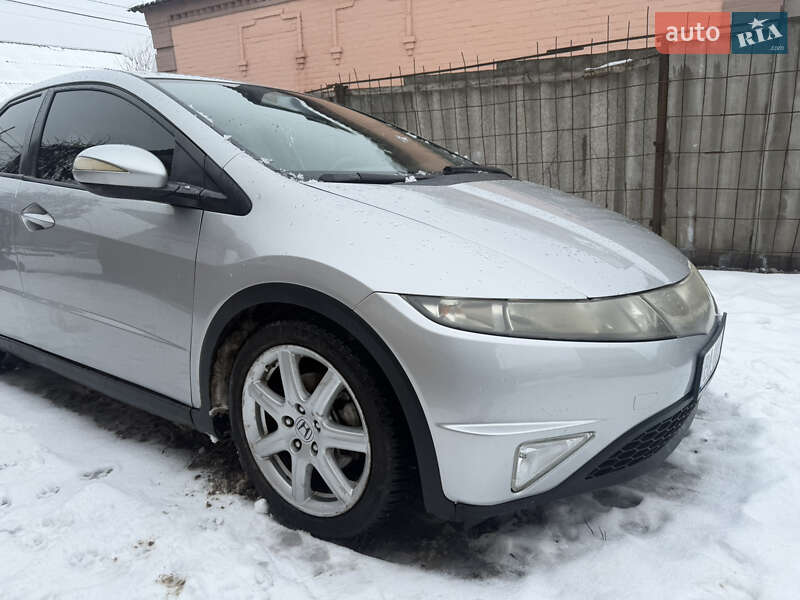 Хэтчбек Honda Civic 2007 в Кропивницком