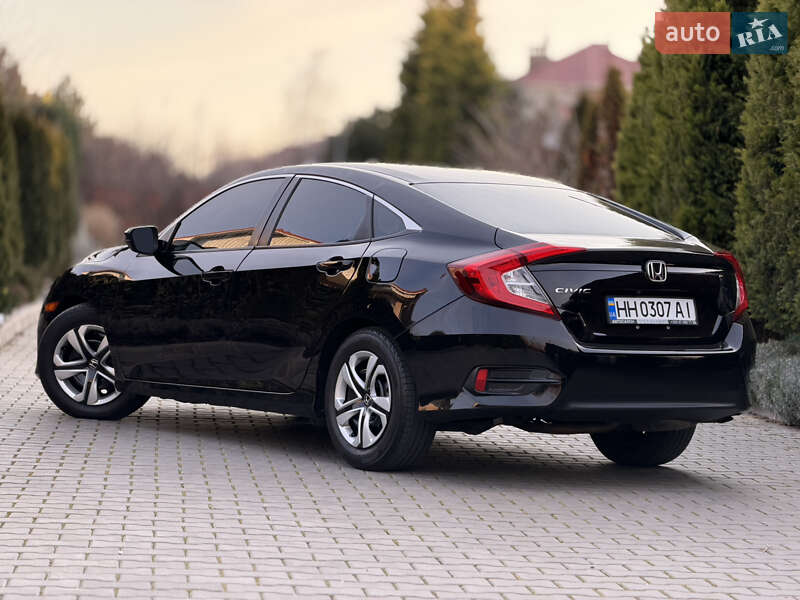 Седан Honda Civic 2018 в Одессе
