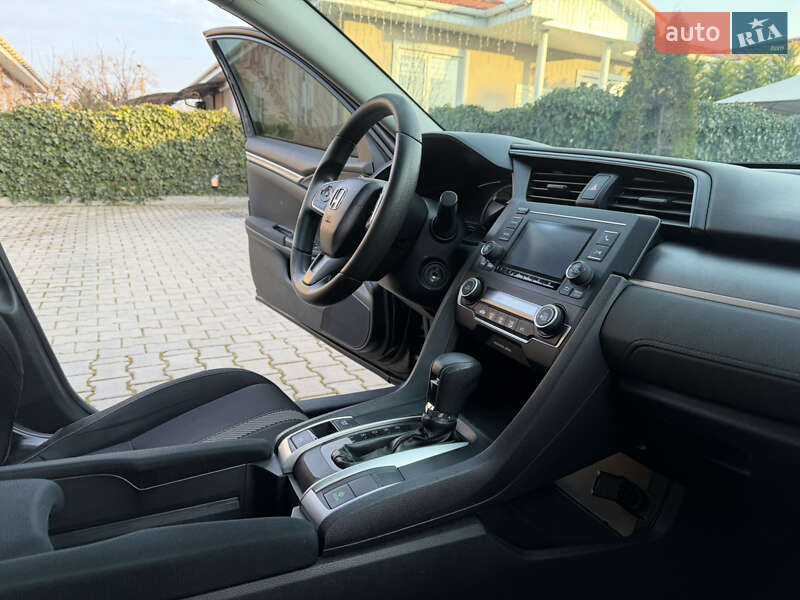 Седан Honda Civic 2018 в Одессе