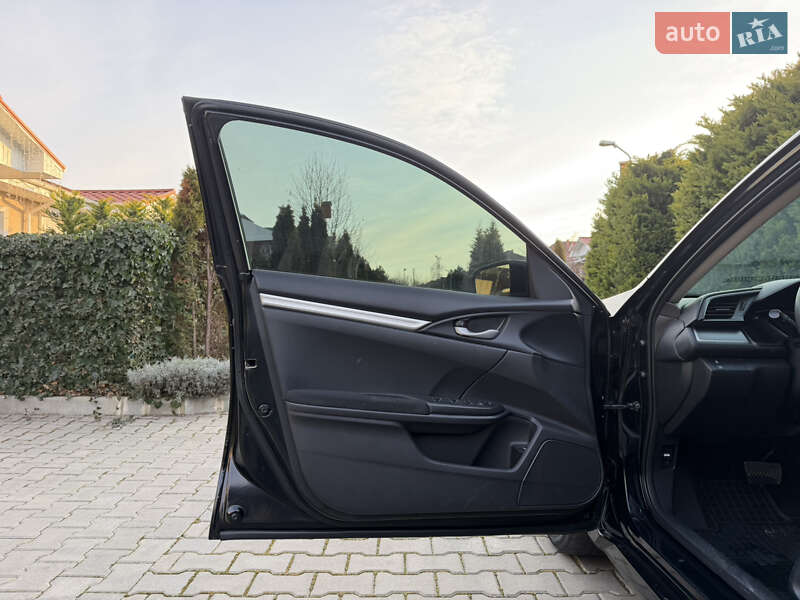 Седан Honda Civic 2018 в Одессе