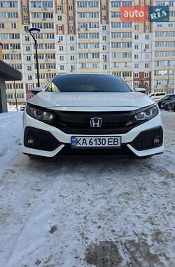 Хэтчбек Honda Civic 2016 в Киеве