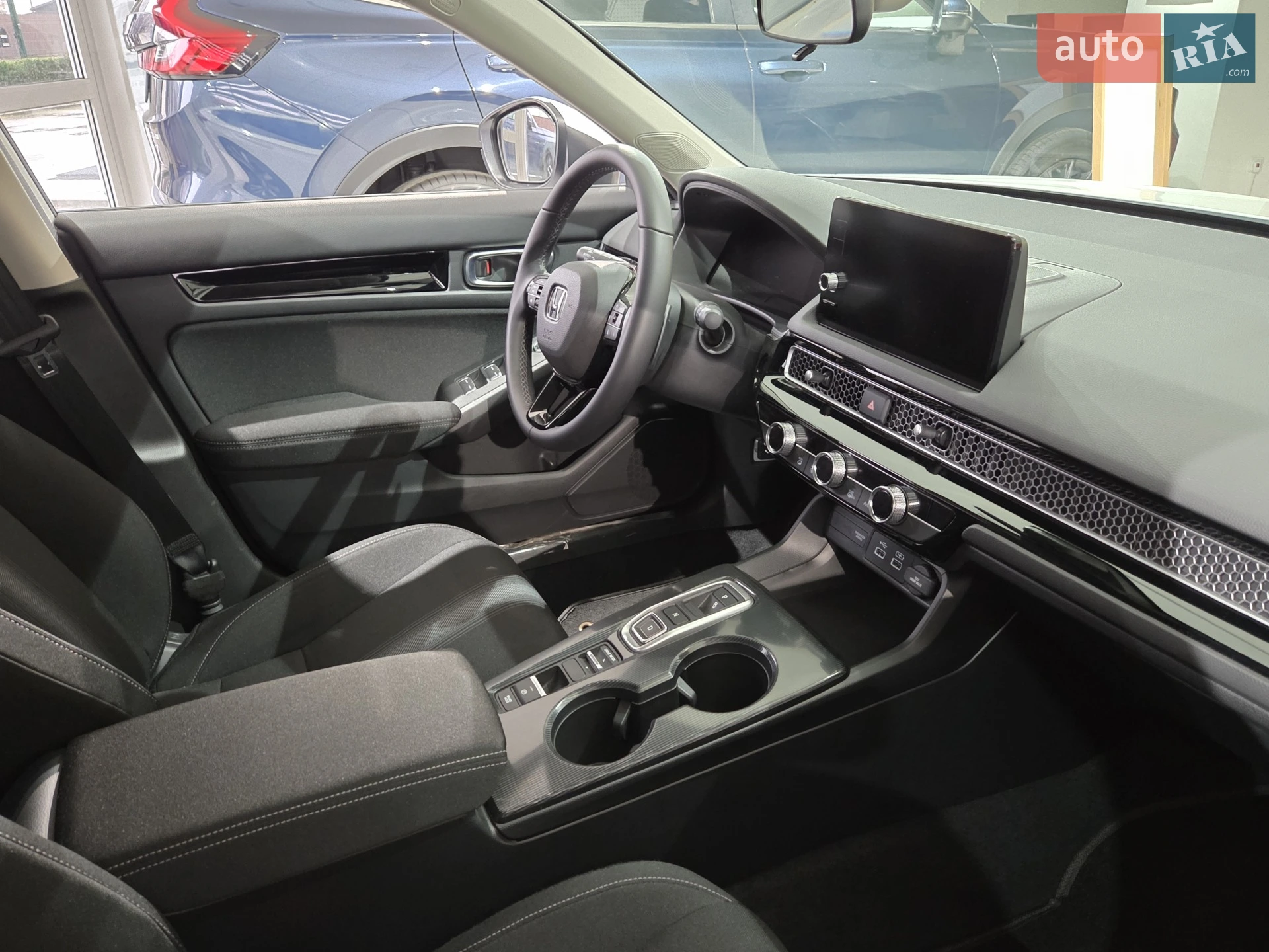 Honda Civic 2023 VIN JHMFL4830RX203210 фото оголошення 14 з 24