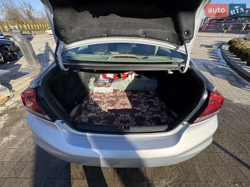 Седан Honda Civic 2014 в Дрогобыче