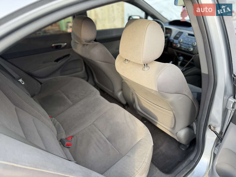 Седан Honda Civic 2007 в Ровно