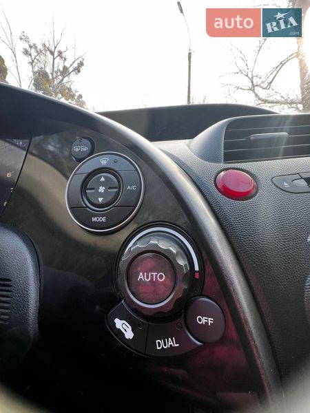 Хэтчбек Honda Civic 2008 в Лысянке