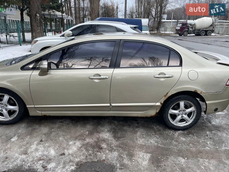 Седан Honda Civic 2007 в Киеве