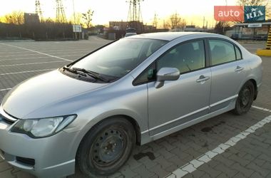Седан Honda Civic 2008 в Черновцах