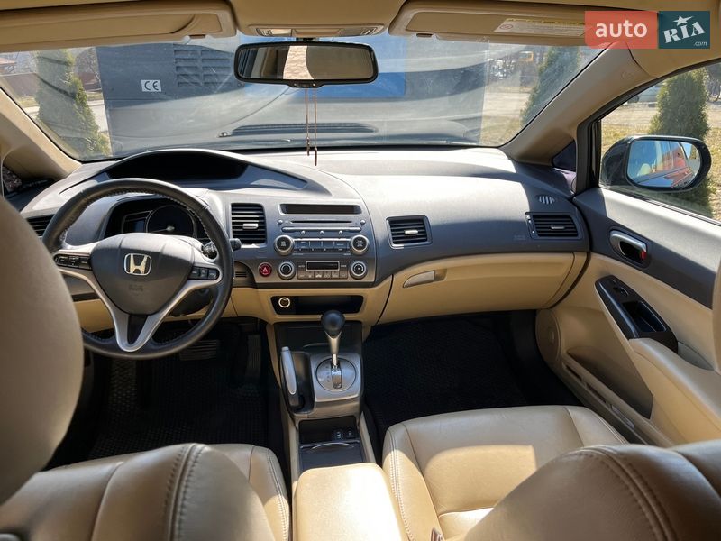 Седан Honda Civic 2008 в Черновцах