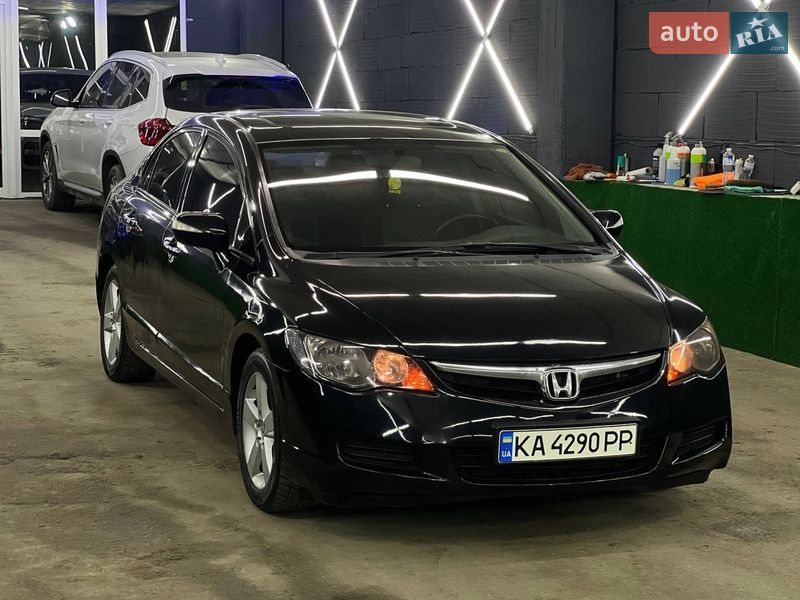 Седан Honda Civic 2008 в Киеве