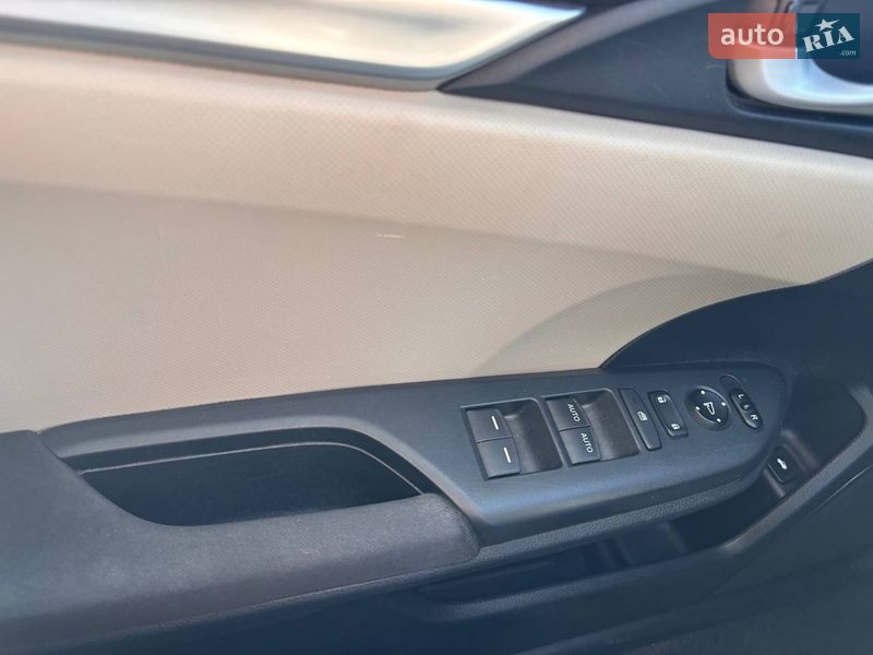 Седан Honda Civic 2016 в Киеве фото 14 Седан Honda Civic 2016 в Киеве