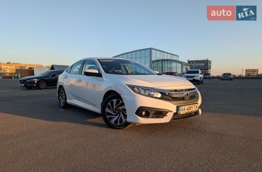 Седан Honda Civic 2017 в Киеве