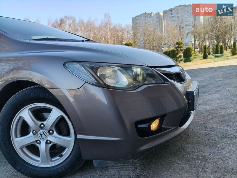 Седан Honda Civic 2009 в Хмельницком
