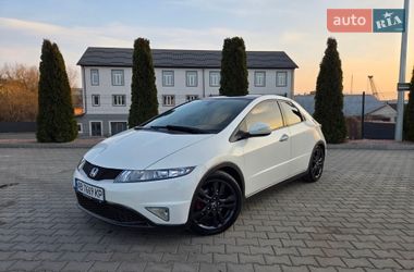 Хэтчбек Honda Civic 2010 в Виннице