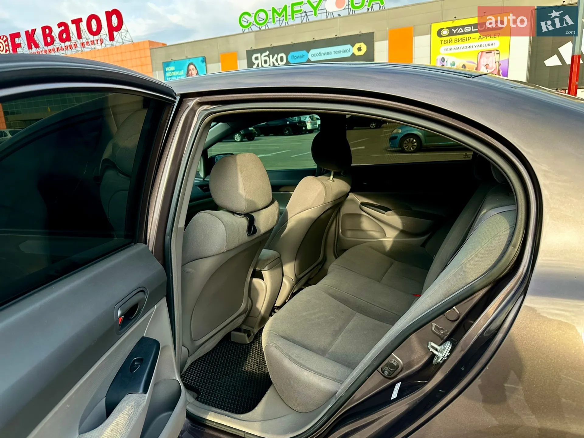 2010 Honda Civic - мініатюра 13
