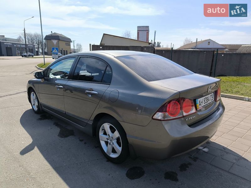 Седан Honda Civic 2007 в Миргороде