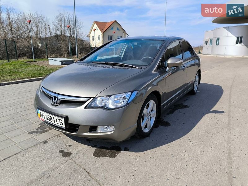 Седан Honda Civic 2007 в Миргороде