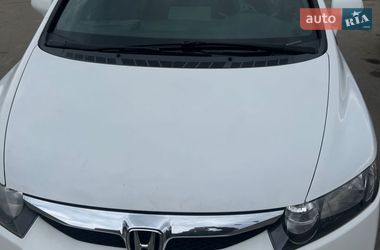 Седан Honda Civic 2010 в Черновцах