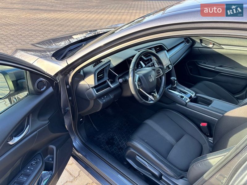 Седан Honda Civic 2019 в Ирпене