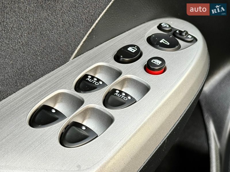 Хэтчбек Honda Civic 2008 в Киеве