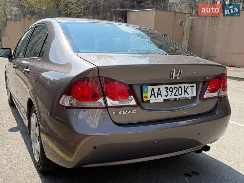 Седан Honda Civic 2011 в Києві