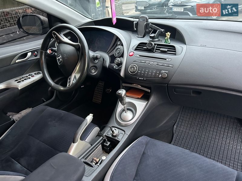 Хэтчбек Honda Civic 2007 в Ивано-Франковске