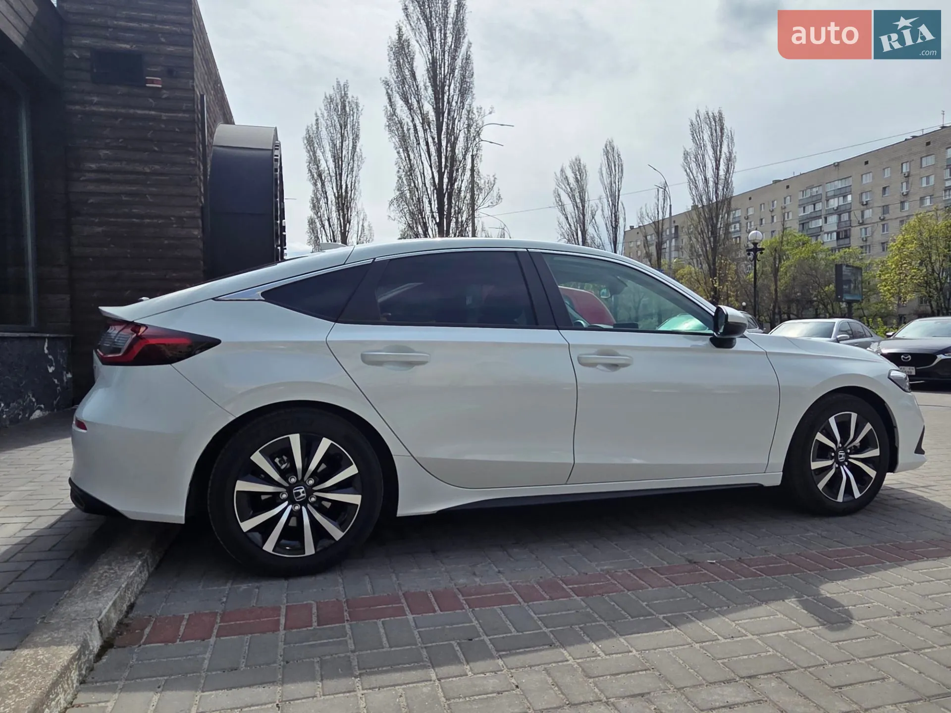 Honda Civic 2023 VIN JHMFL4830RX203210 фото оголошення 5 з 24