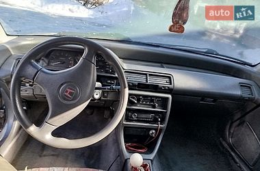 Седан Honda Civic 1988 в Ржищеві