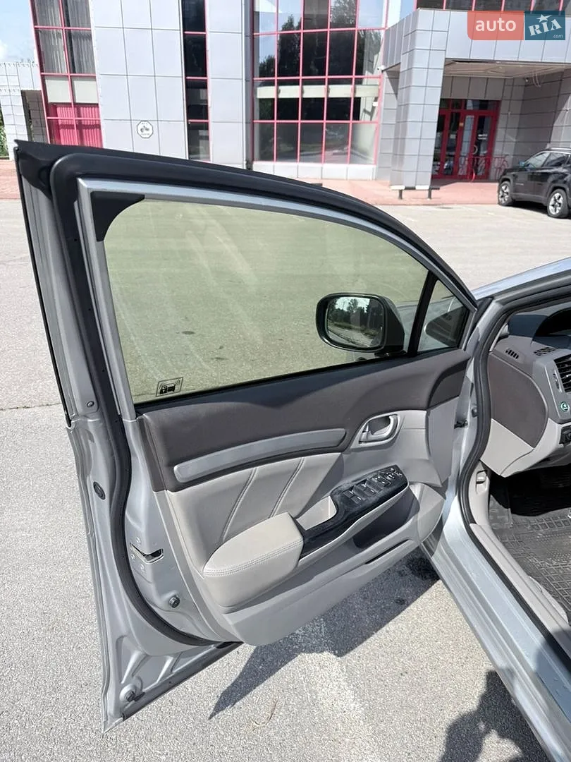 2012 Honda Civic - мініатюра 25