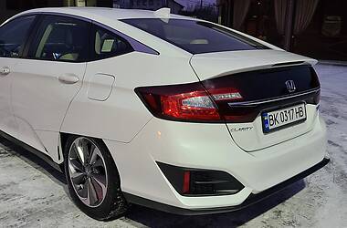 Седан Honda Clarity 2018 в Ровно